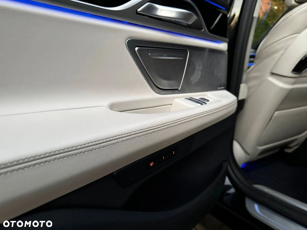 BMW Seria 7 750d xDrive sport - 31