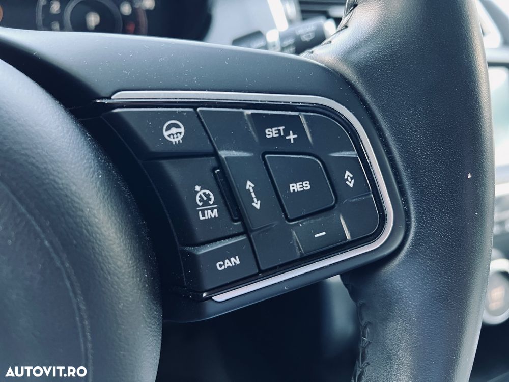 Jaguar E-Pace P200 AWD SE - 15