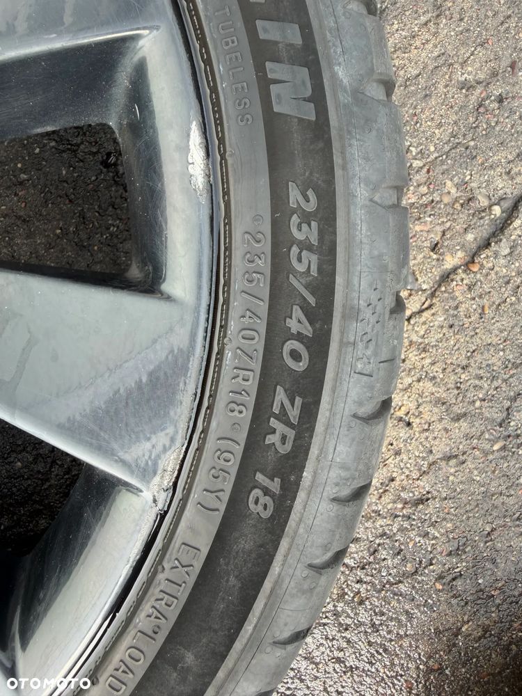 VW Scirocco 2,0 TDI alufelgi z oponami 235/40/18 - 7