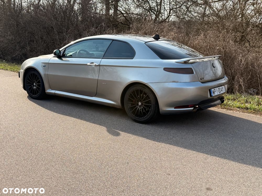 Alfa Romeo GT - 6