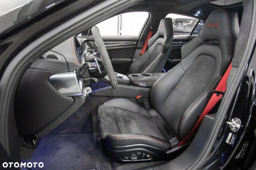 Porsche Panamera - 31