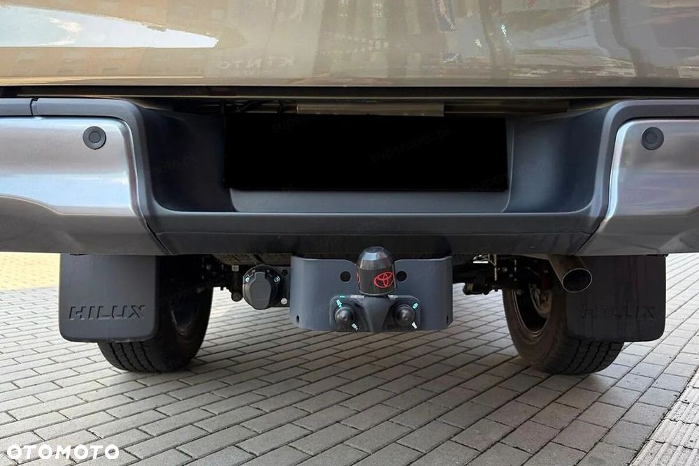 Toyota Hilux - 18