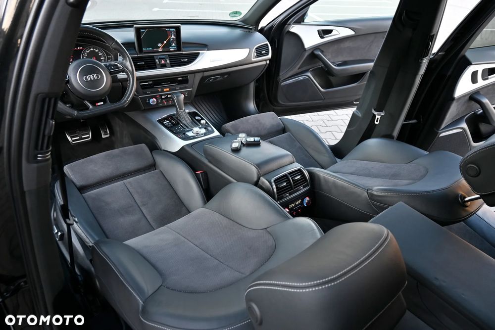Audi A6 Avant 2.0 TDI quattro S tronic - 25