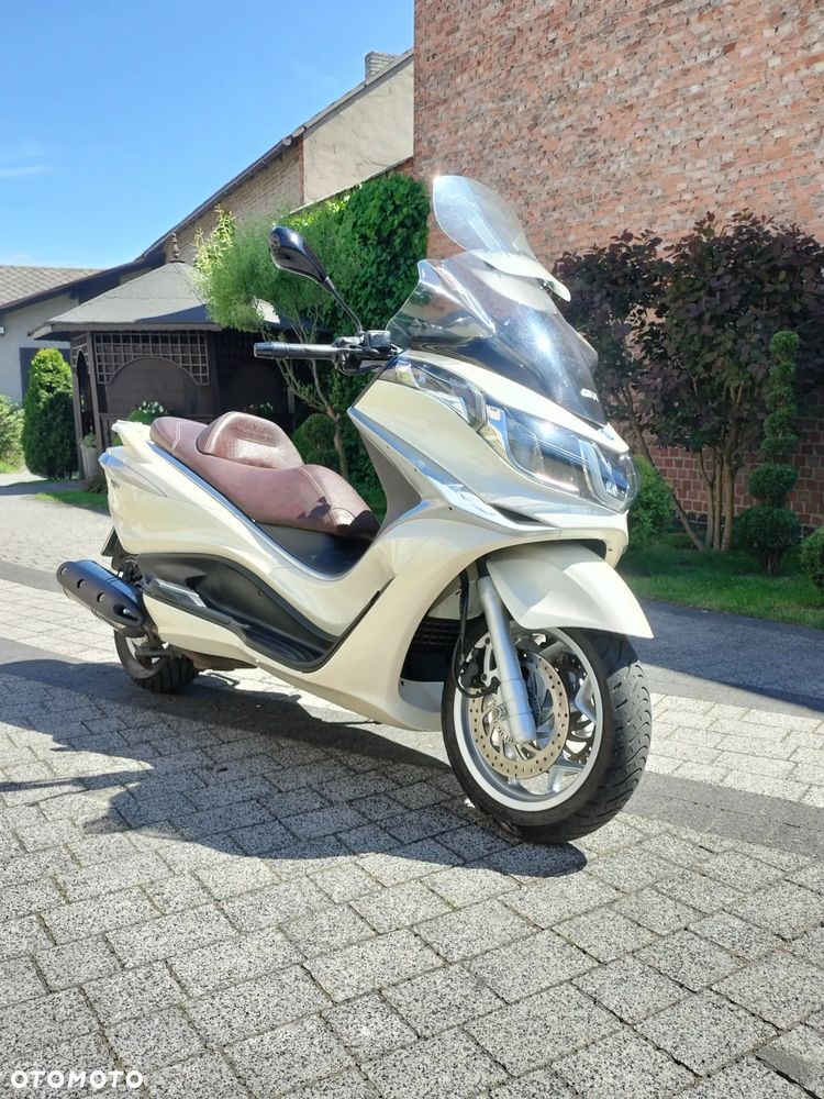 Piaggio X10 - 4