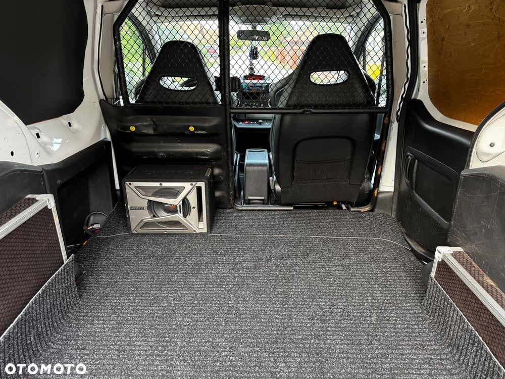 Peugeot Partner - 25