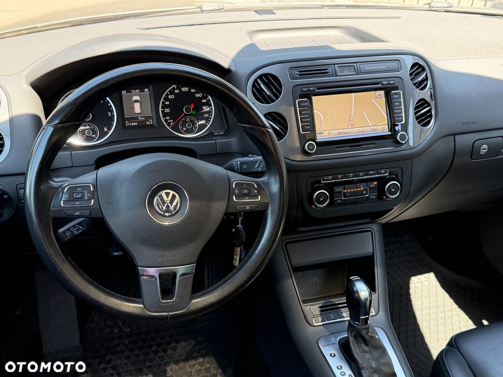 Volkswagen Tiguan 2.0 TDI DPF 4Motion BlueMotion Technology DSG Exclusive - 9