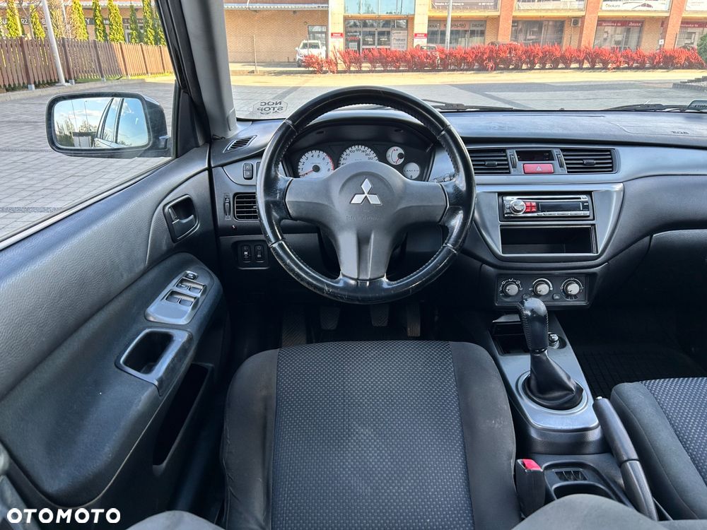 Mitsubishi Lancer - 5