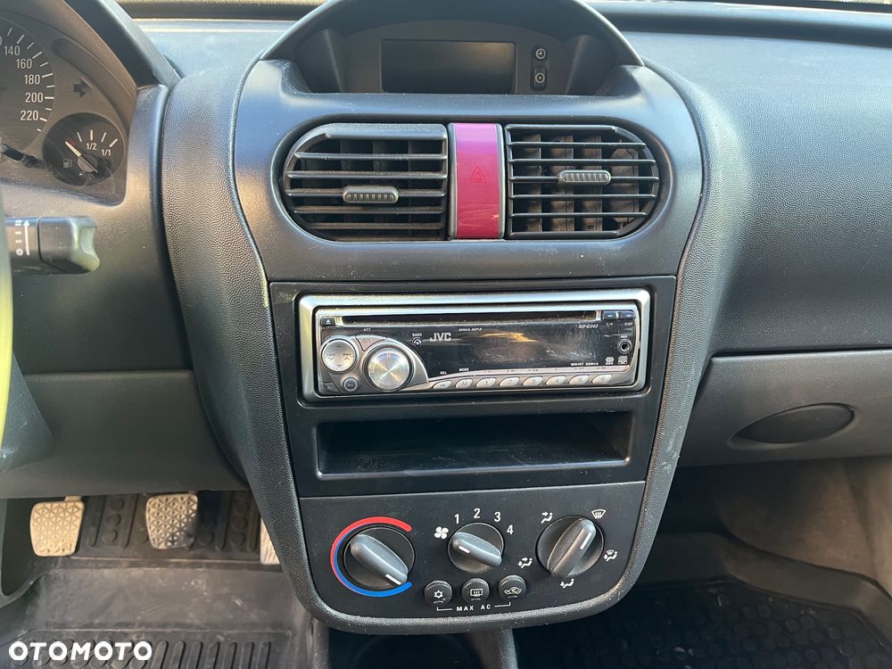 Opel Corsa - 11