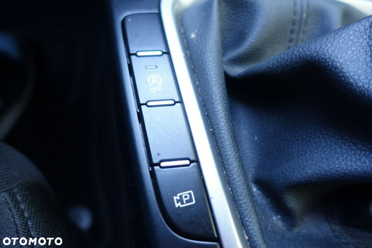 Kia Ceed - 23