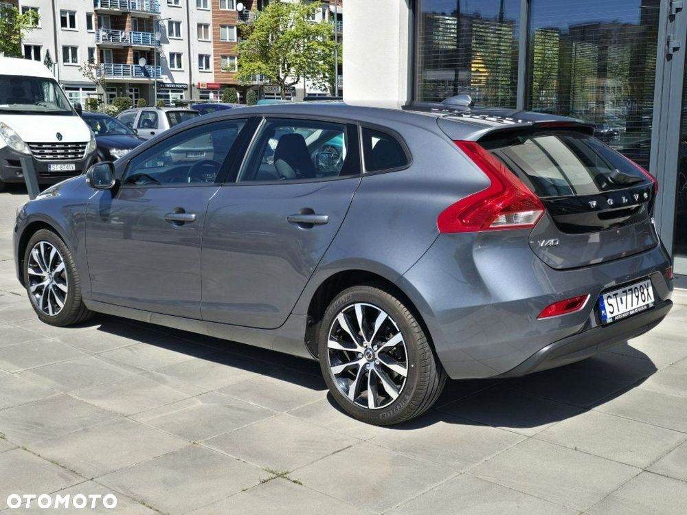 Volvo V40 - 2