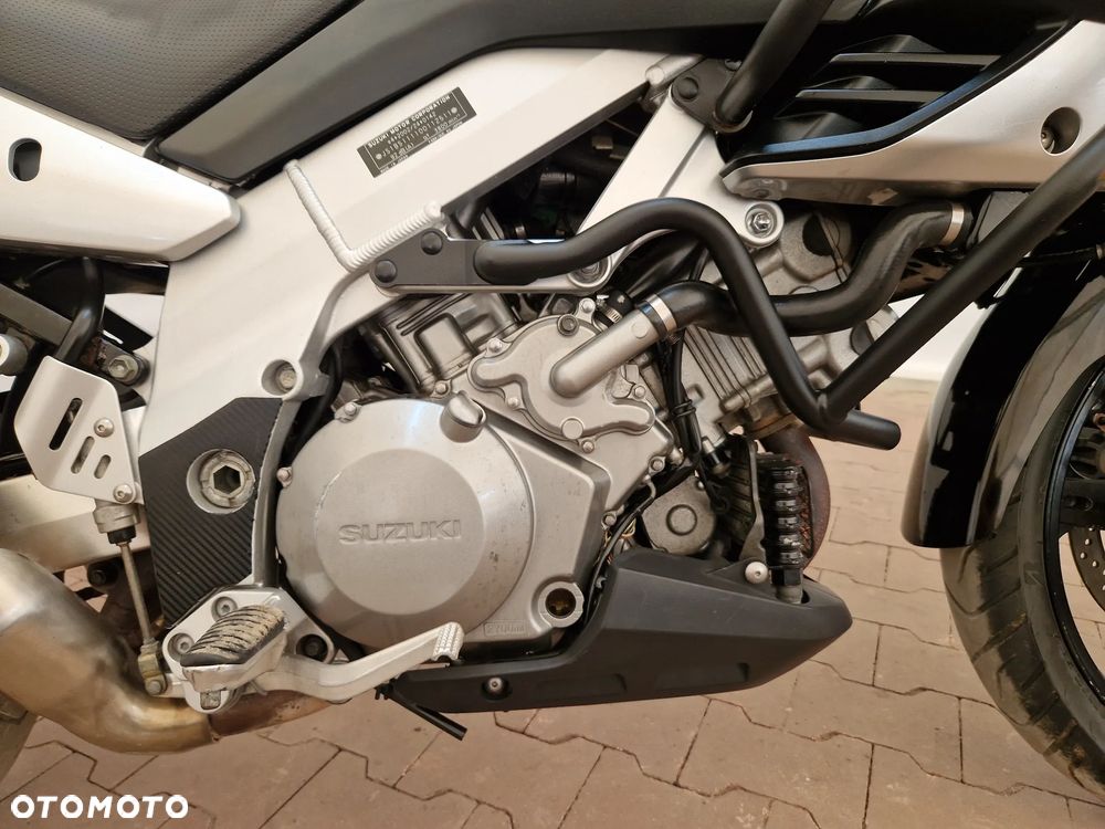 Suzuki DL - 20