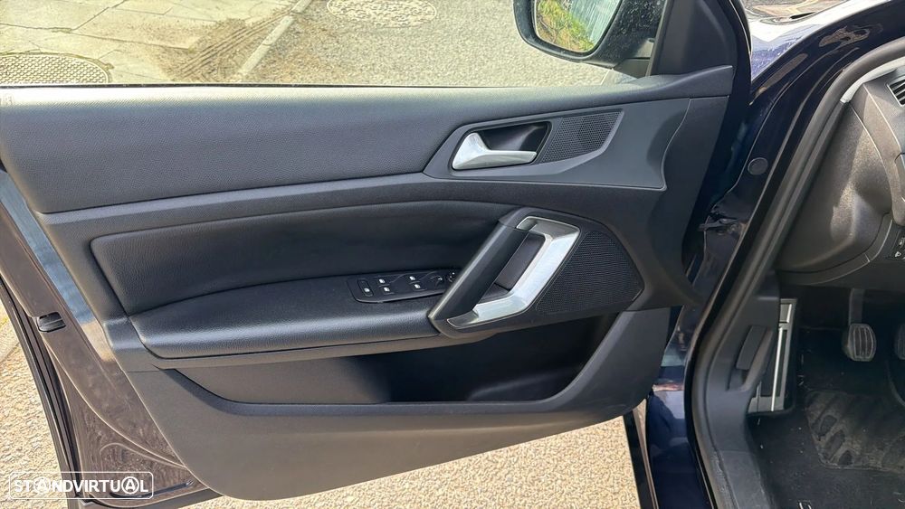 Peugeot 308 SW 1.2 PureTech Style J17 - 15