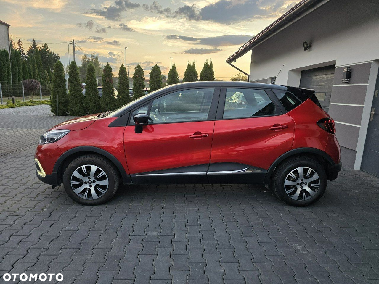 Renault Captur - 4