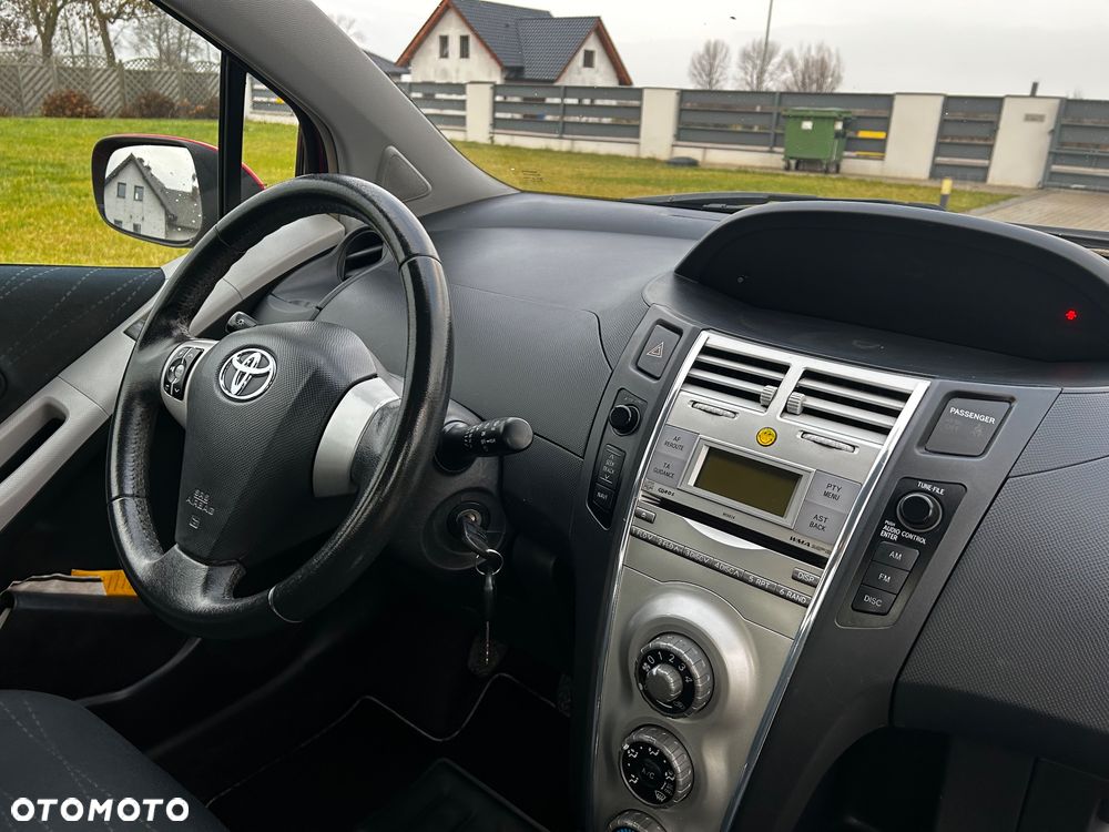Toyota Yaris 1.0 VVT-i Life - 19