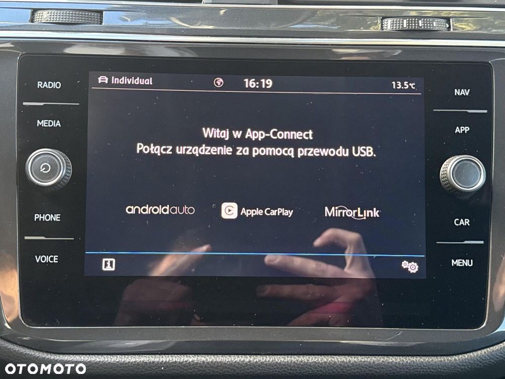 Volkswagen Tiguan Allspace 2.0 TDI 4Mot SCR Comfortline DSG 7os - 29