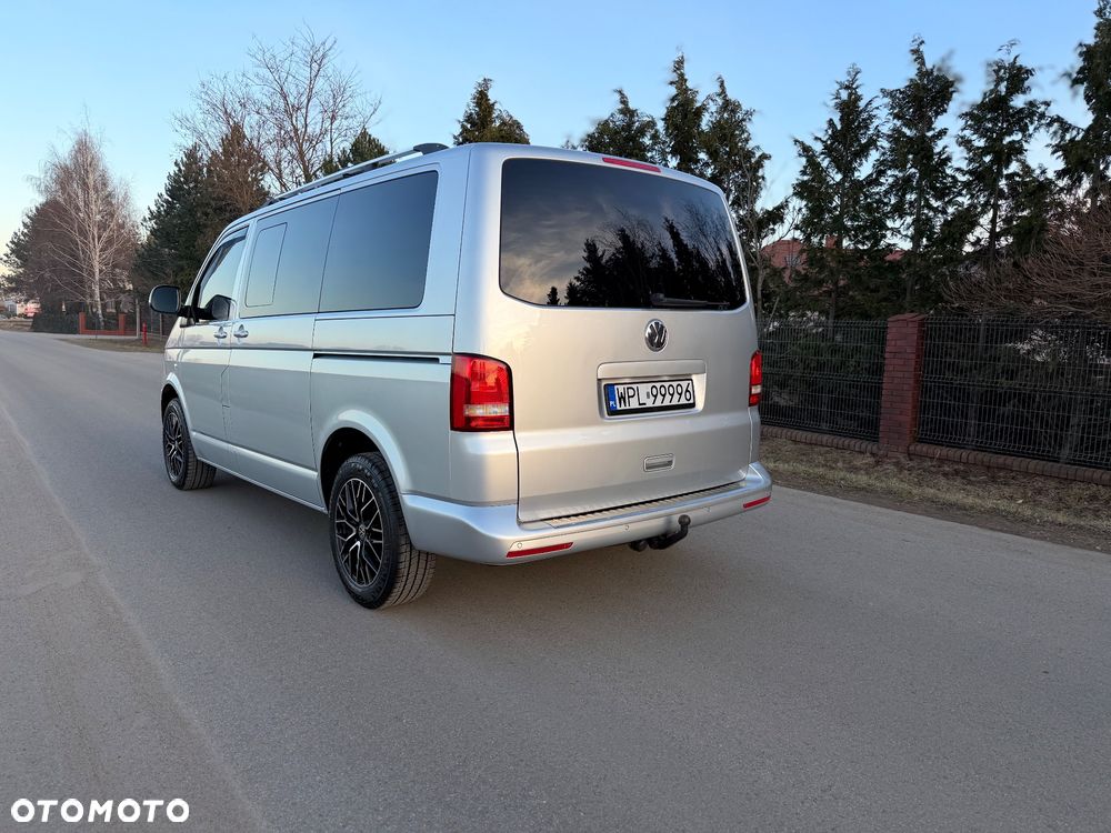 Volkswagen Caravelle - 10