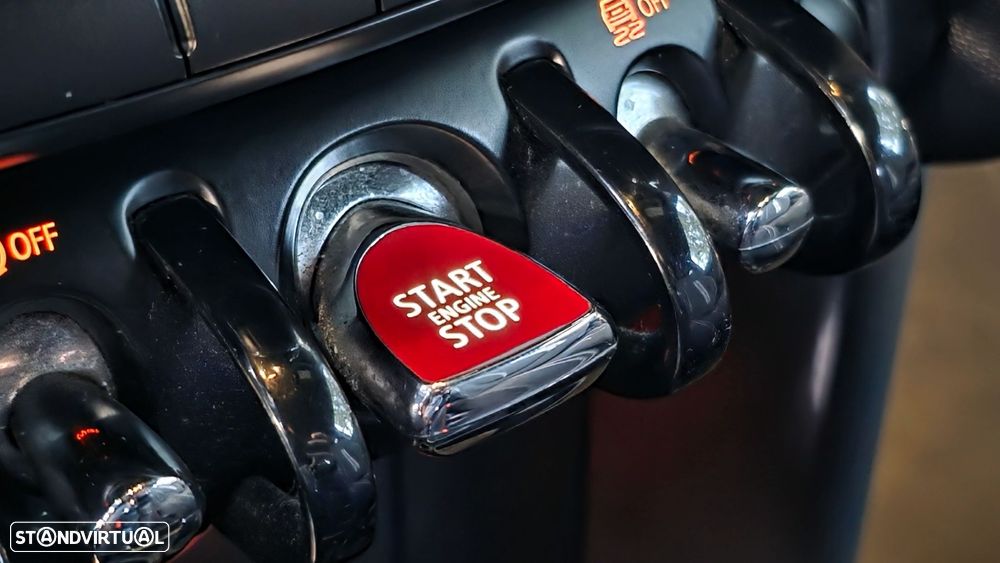 MINI 3 Portas Cooper D - 26