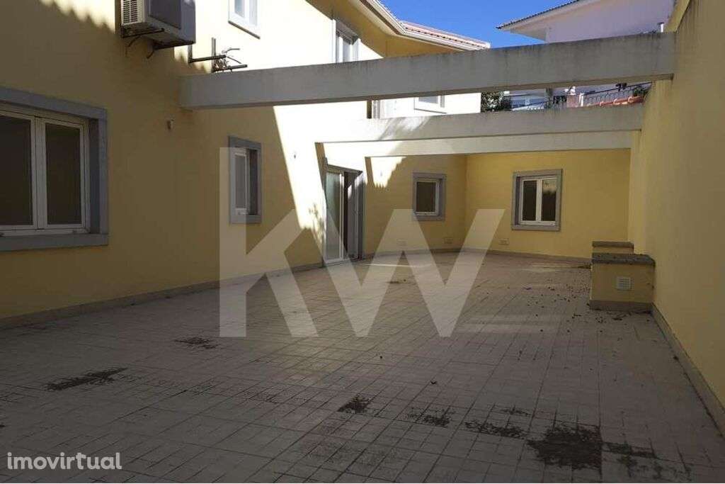 Moradia com 11 Quartos no Alto da Parede com elevador - Grande imagem: 5/21