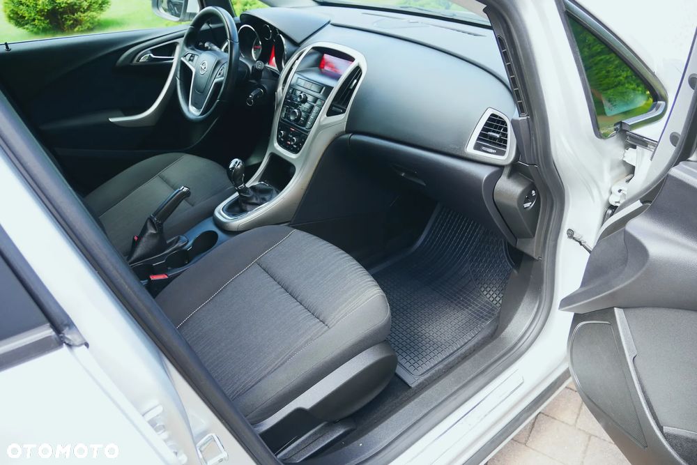 Opel Astra 1.6 Caravan Cosmo - 15