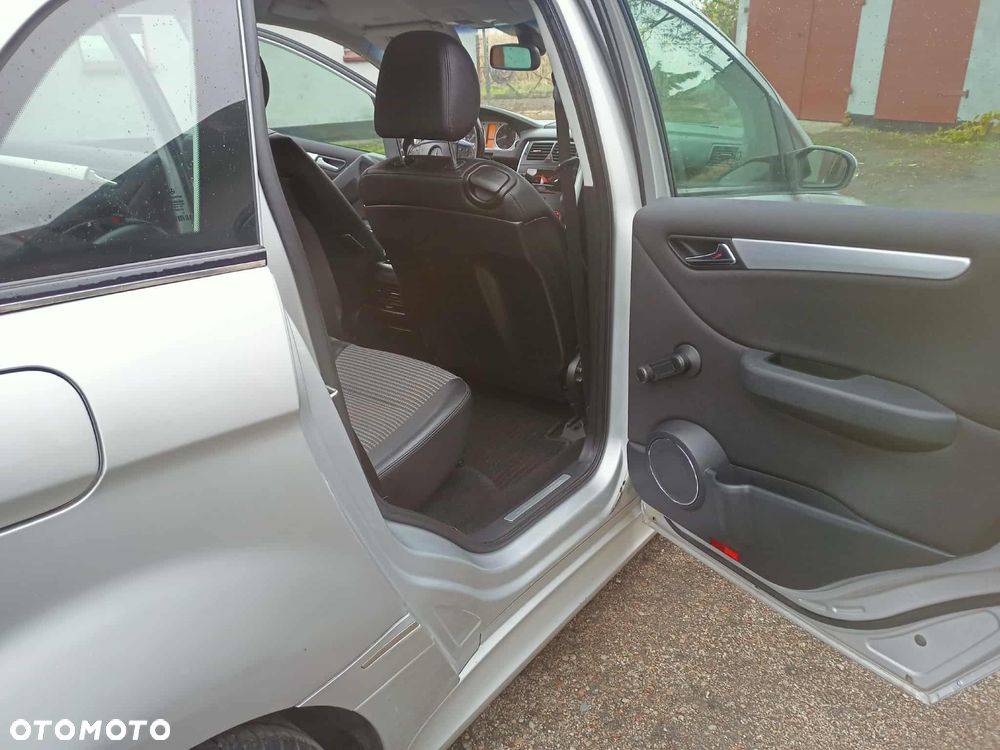 Mercedes-Benz Klasa B - 16