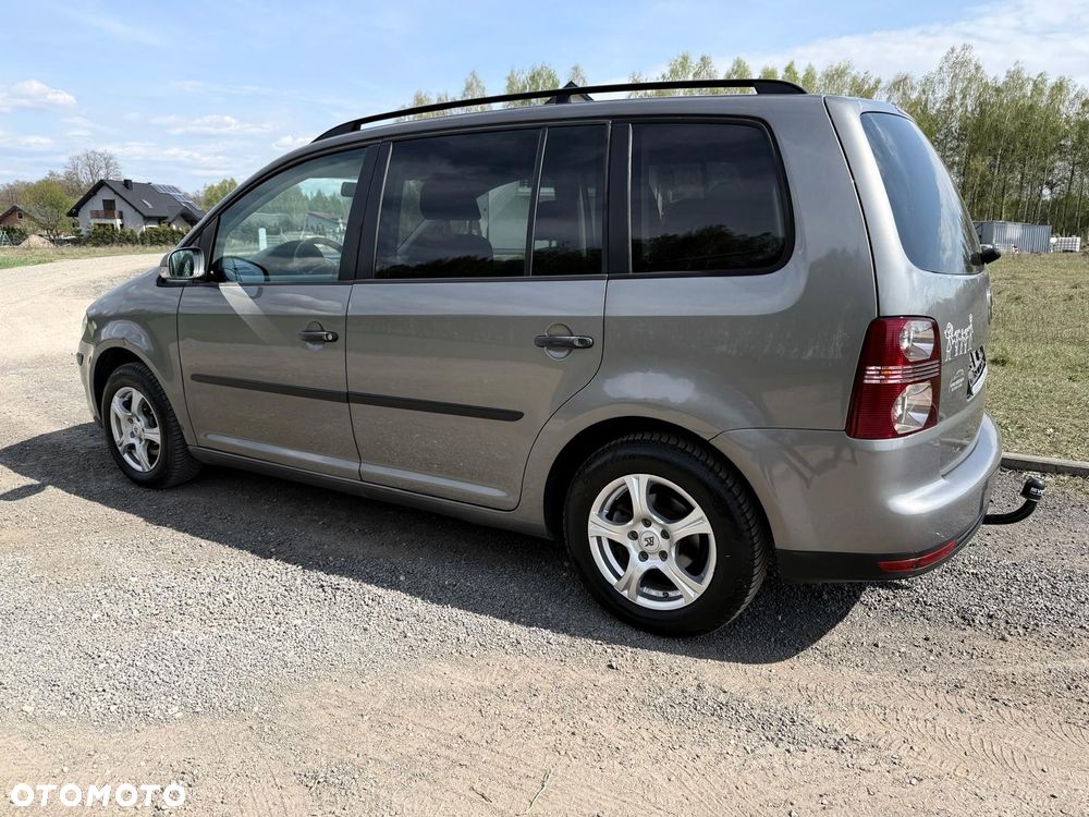 Volkswagen Touran 1.6 Freestyle - 9