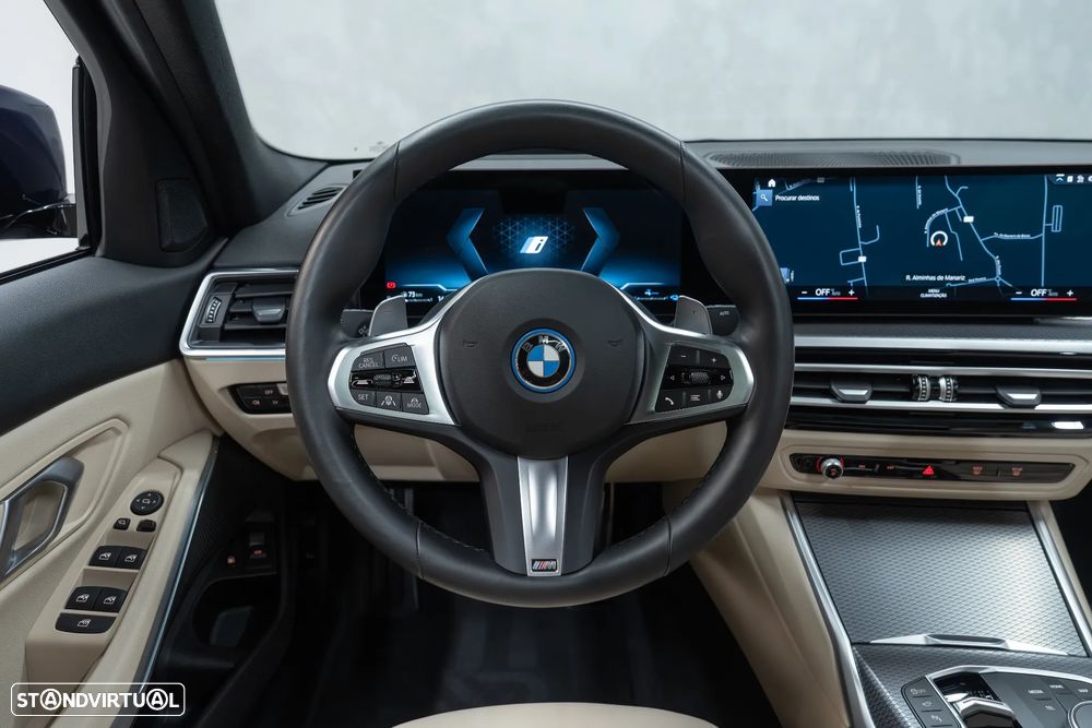 BMW 330 e Pack Desportivo M Auto - 24