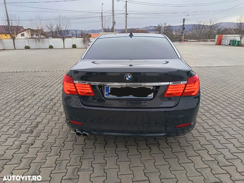 BMW Seria 7 730Ld - 12