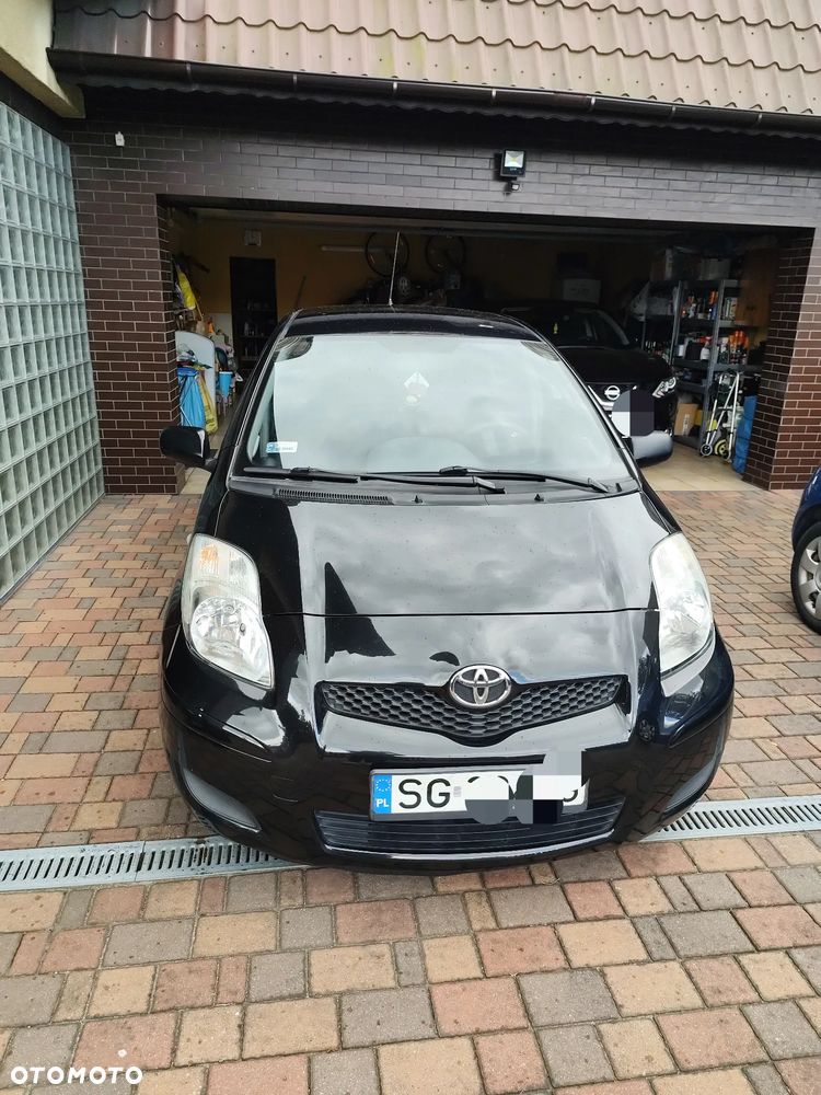 Toyota Yaris - 4