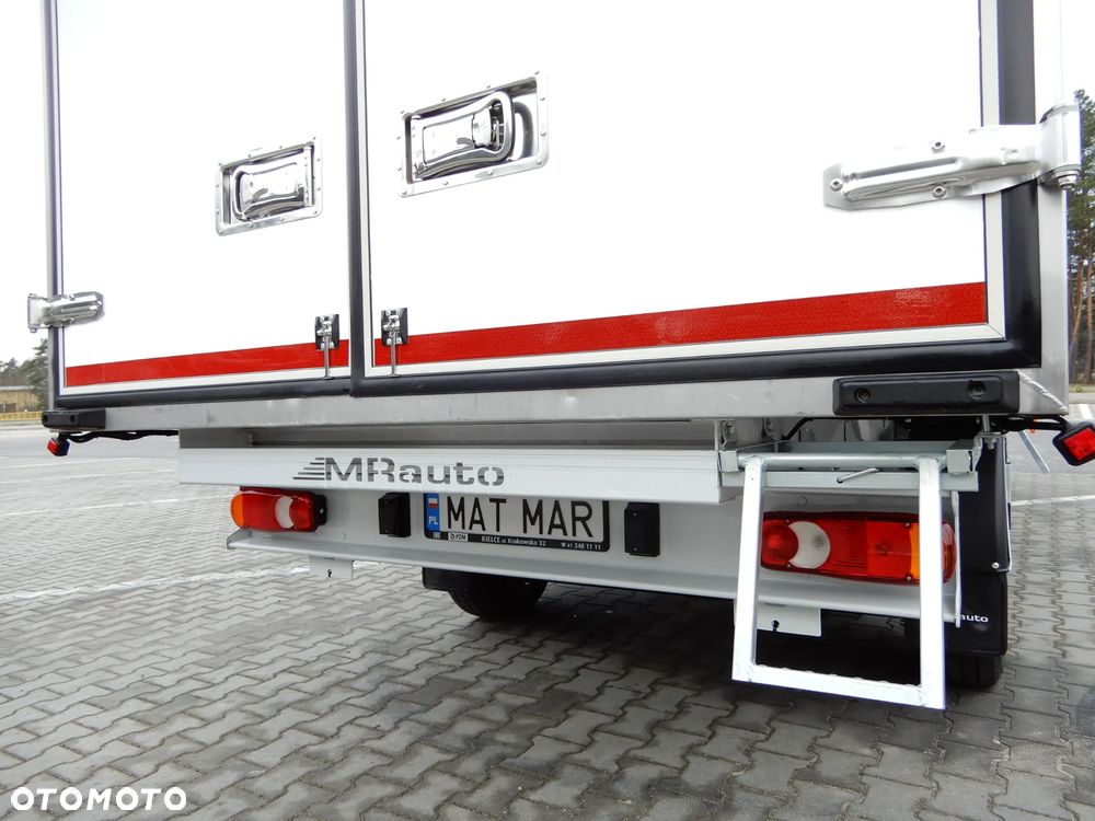 Fiat Ducato Serii 8 MAXI Wzmacniany 2.2 MultiJet3 H3-POWER 160 KM Chłodnia 4226 mm 8 Euro Palet Boczne Drzwi Agregat Zanotti -20*C Android Auto Carplay Stan Auta JAK NOWY POLECAM - 17