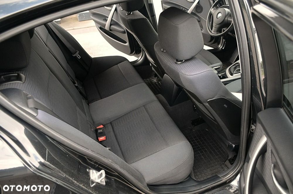 BMW Seria 1 - 16