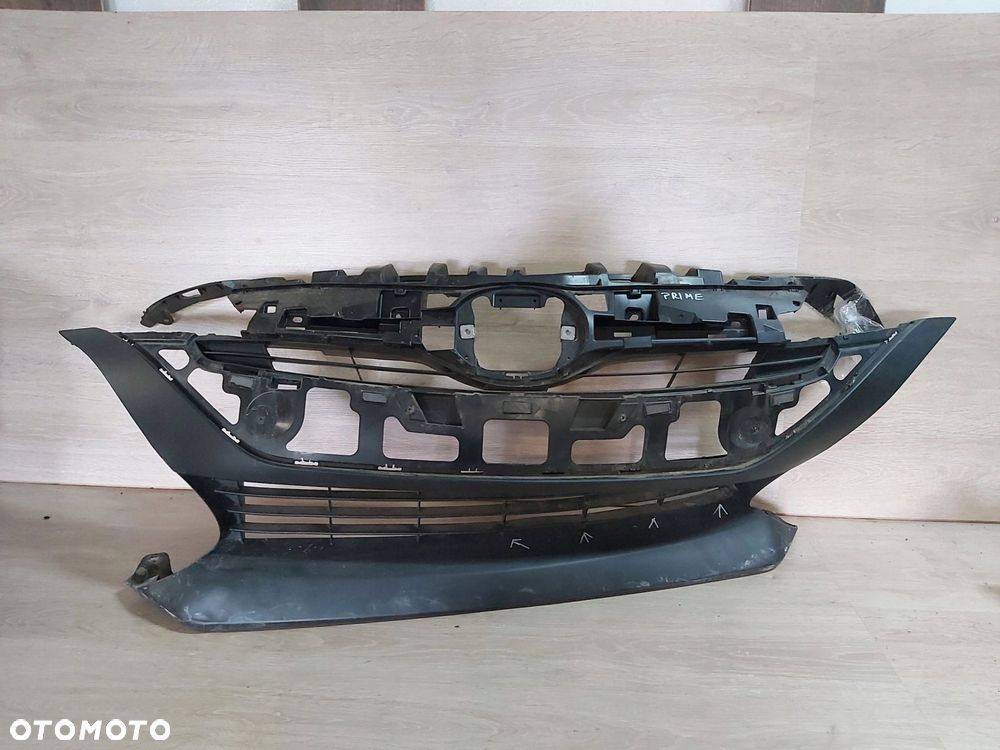 Toyota Prius IV PRIME Plug In grill atrapa zderzaka wzmocnienie 53112-47261