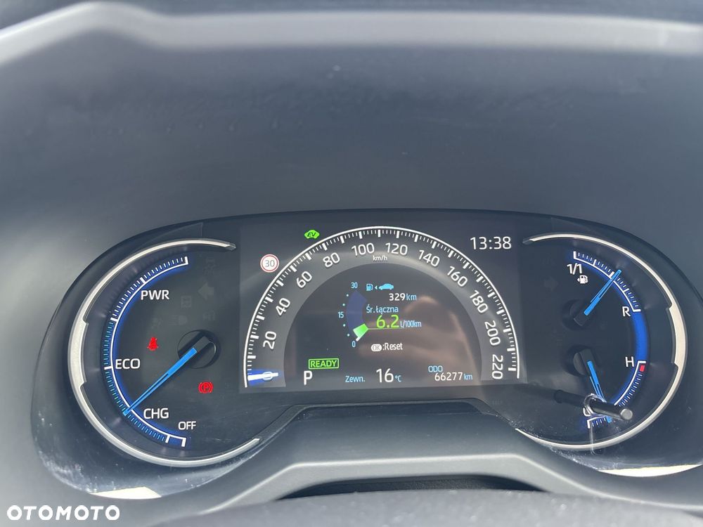Toyota RAV4 - 16