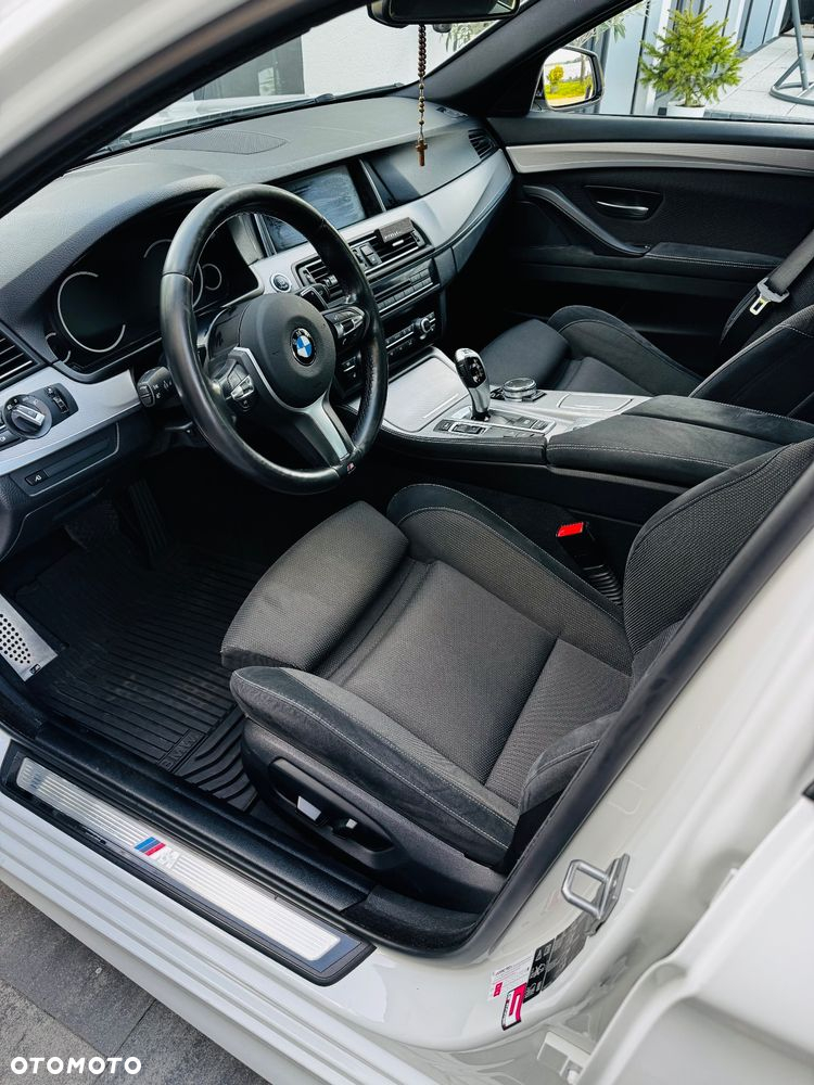 BMW Seria 5 520d xDrive - 30