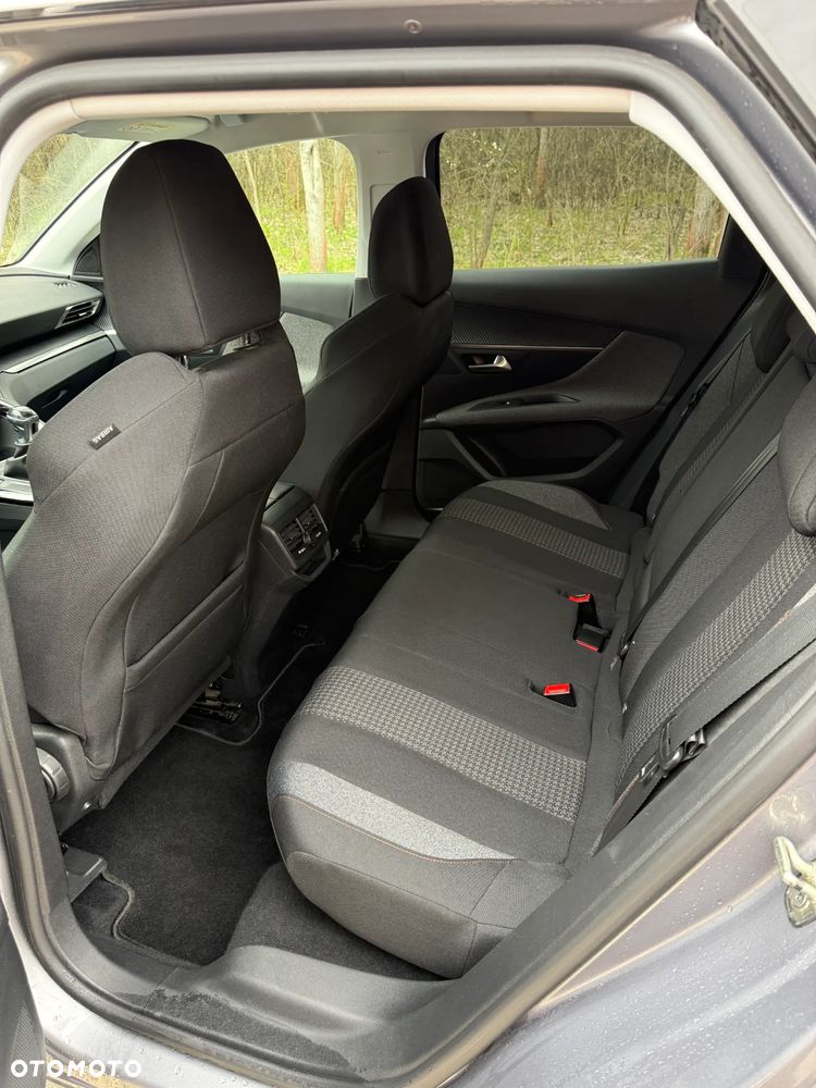 Peugeot 3008 1.5 BlueHDi Allure S&S - 12