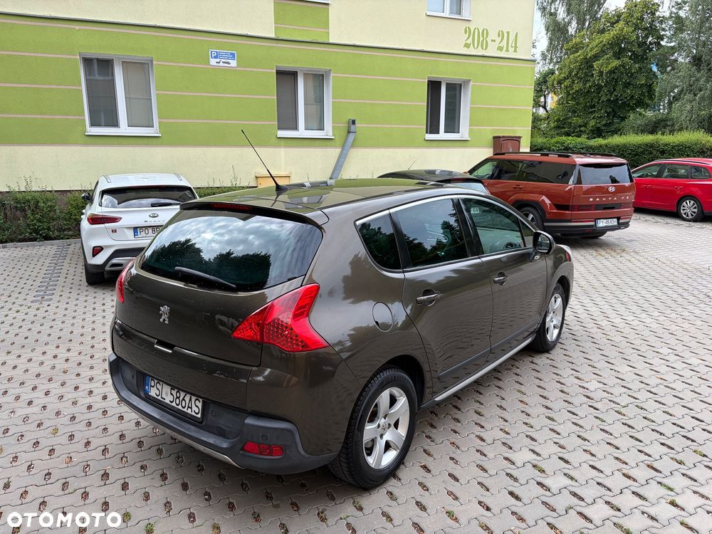 Peugeot 3008 1.6 HDi Premium - 10