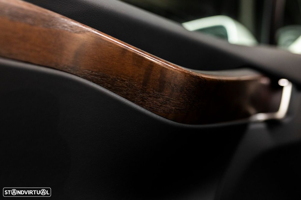 Tesla Model X Long Range - 34