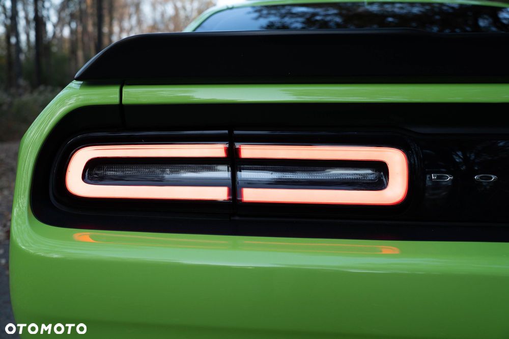 Dodge Challenger 5.7 R/T - 19