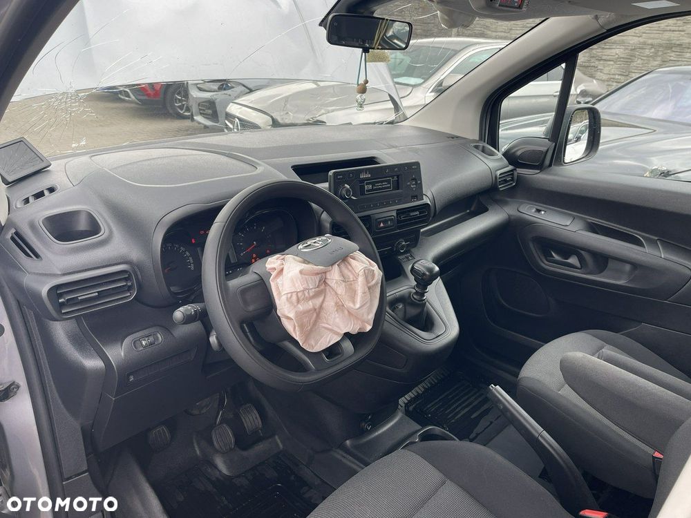 Toyota Proace City - 10