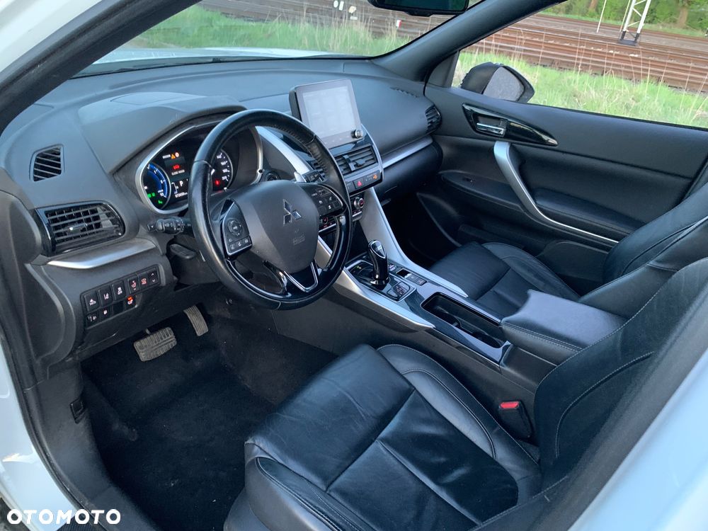 Mitsubishi Eclipse Cross - 13