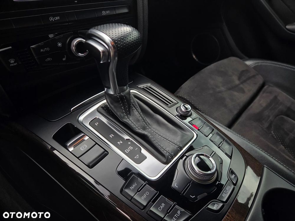 Audi A4 Avant 2.0 TDI DPF clean diesel multitronic S line Sportpaket - 15