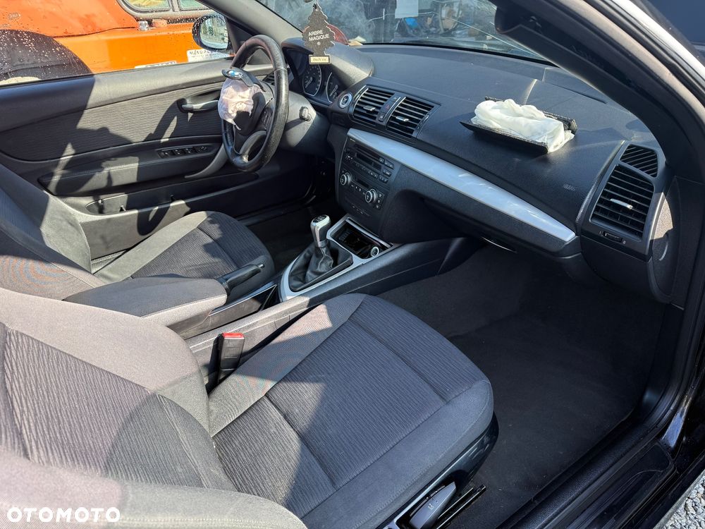 BMW Seria 1 118d - 11