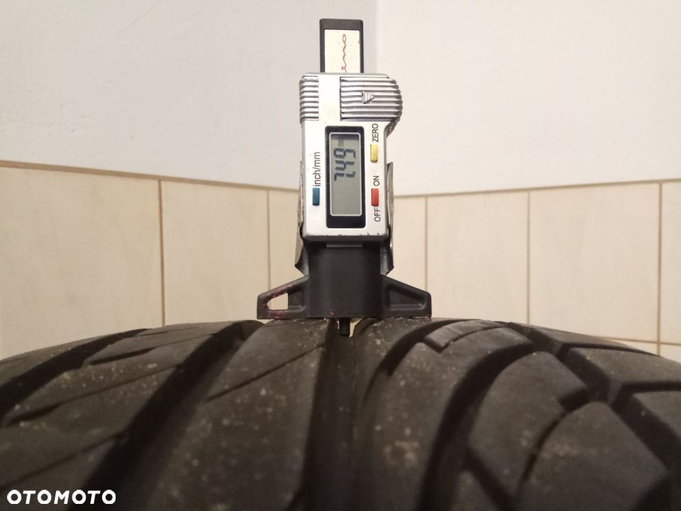 ZR18 235/40 95W Maxxis Victra Asymmet M35 7,5mm - 4