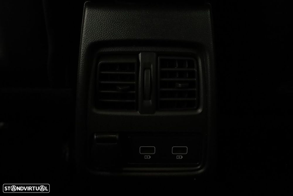 Renault Captur 1.0 TCe Techno Bi-Fuel - 25