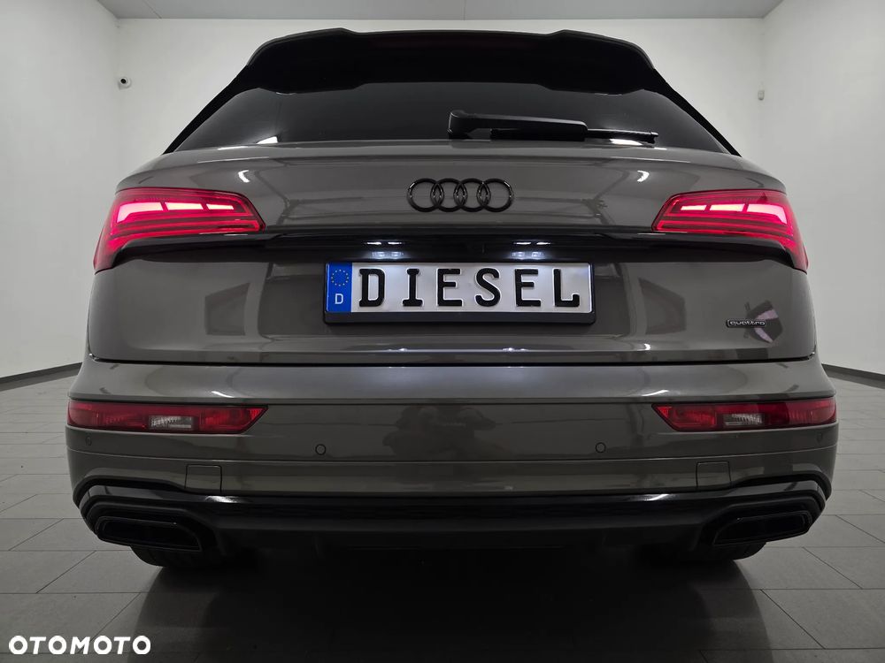 Audi Q5 40 TDI quattro S tronic S line - 38