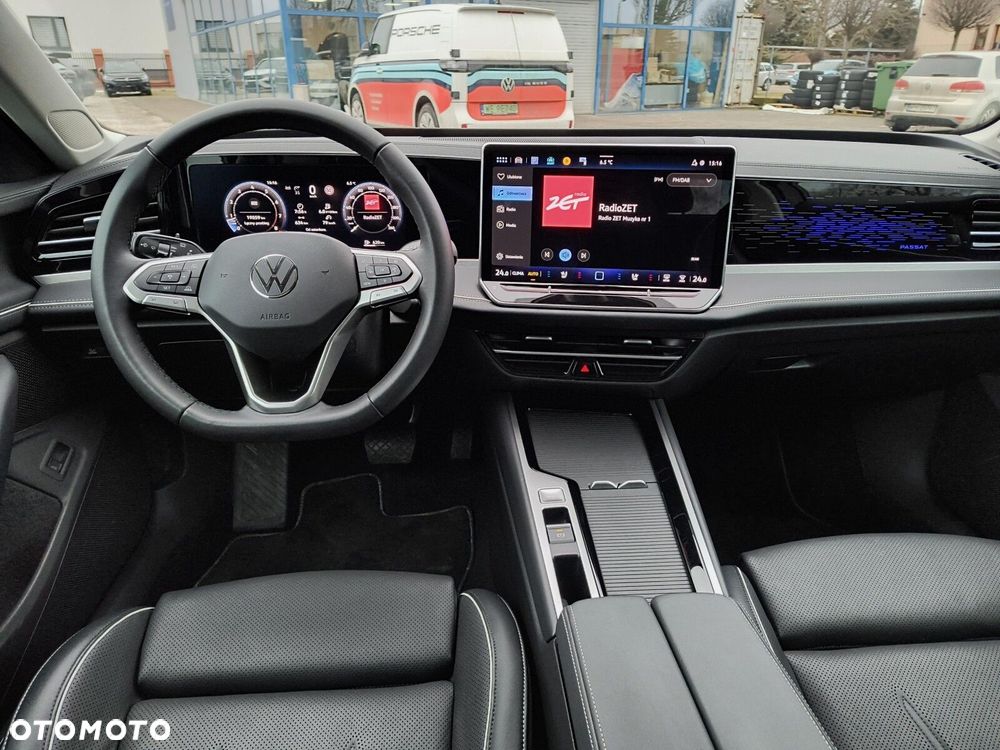 Volkswagen Passat - 15