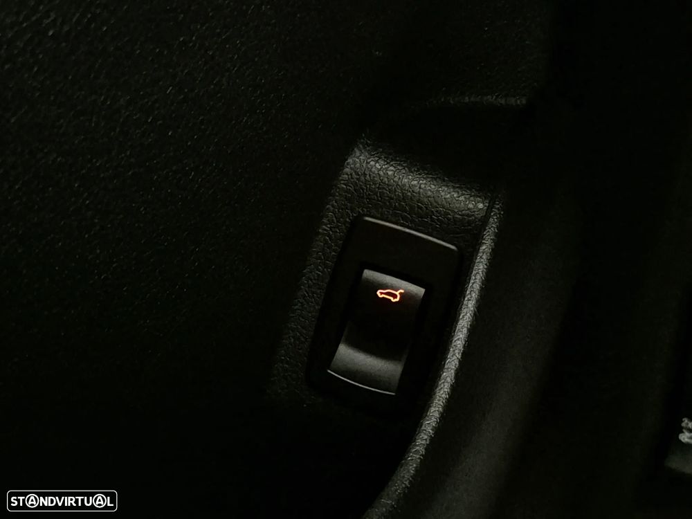 BMW 216 Gran Tourer i 7L Advantage — fotografia 35