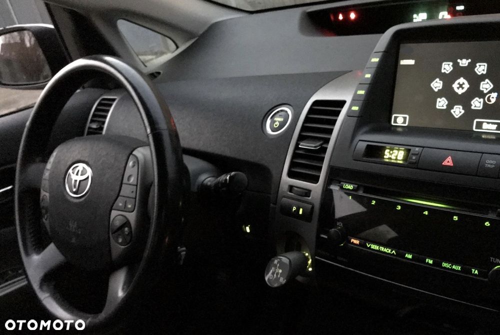 Toyota Prius 1.5 VVT-i Sol - 11