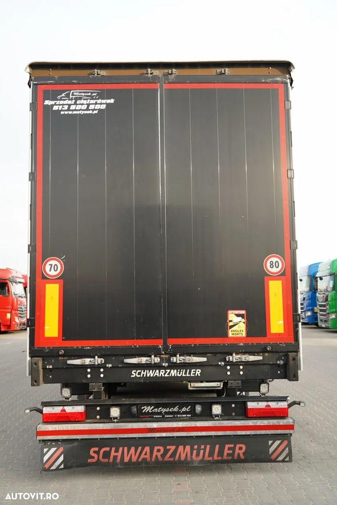 Schwarzmuller CORTINĂ / STANDARD / ACOPERIȘ RIDICAT / AXĂ RIDICATĂ / SAF - 12