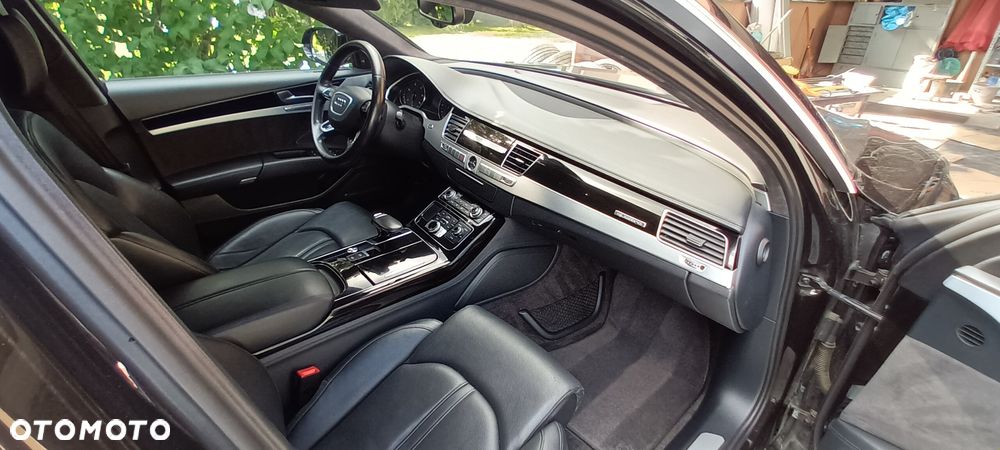Audi A8 4.2 TDI L Quattro - 11