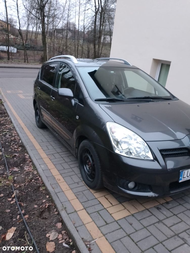 Toyota Corolla Verso - 13
